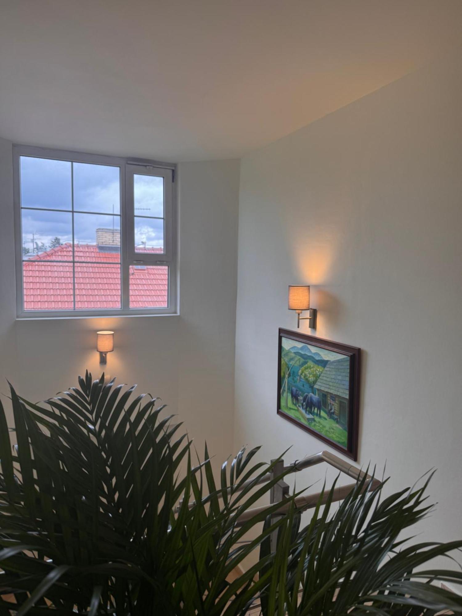 Diamondvilla, 4 Bedroom Apartment, Garden & Spa Praga Esterno foto