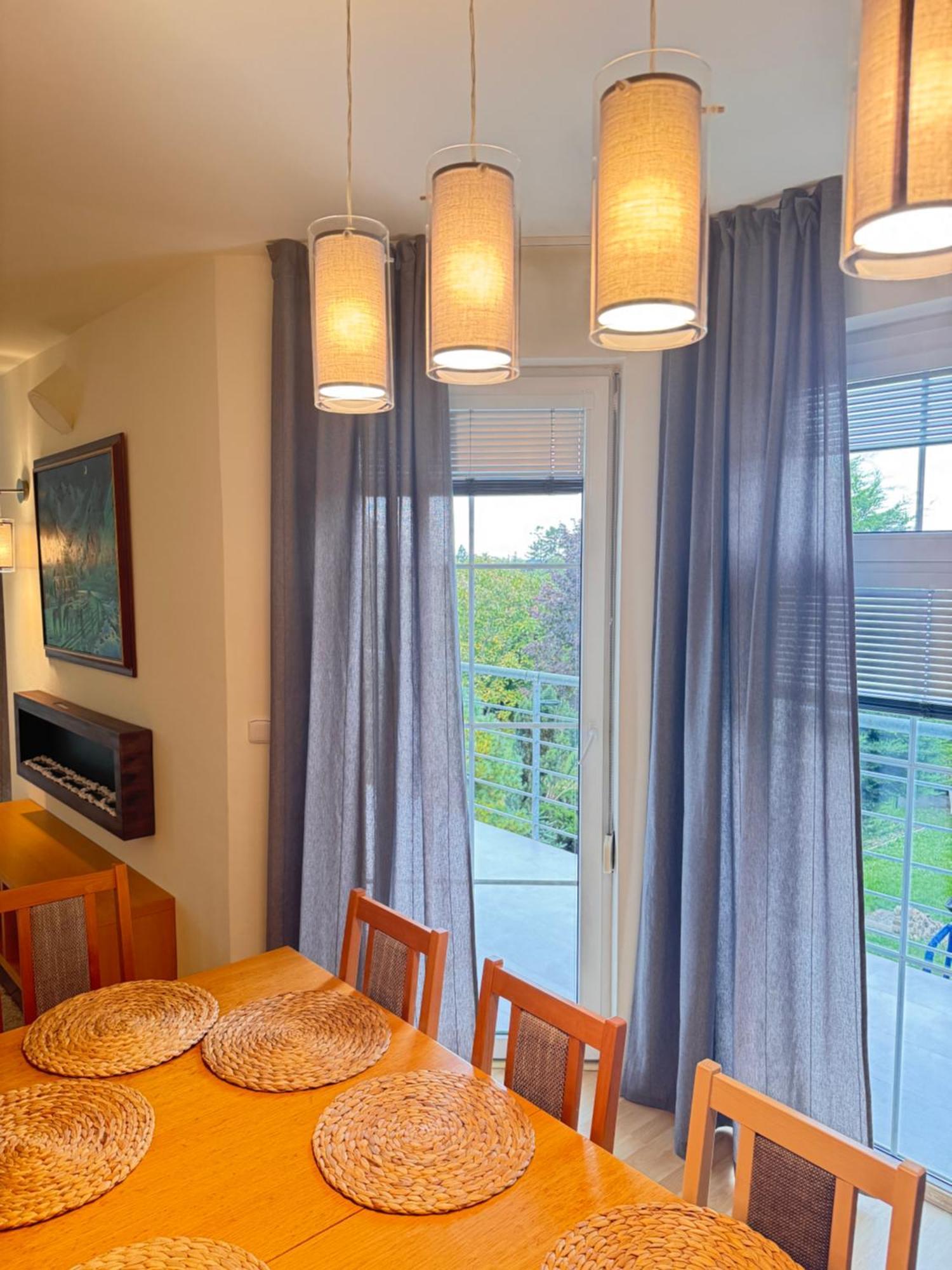 Diamondvilla, 4 Bedroom Apartment, Garden & Spa Praga Esterno foto