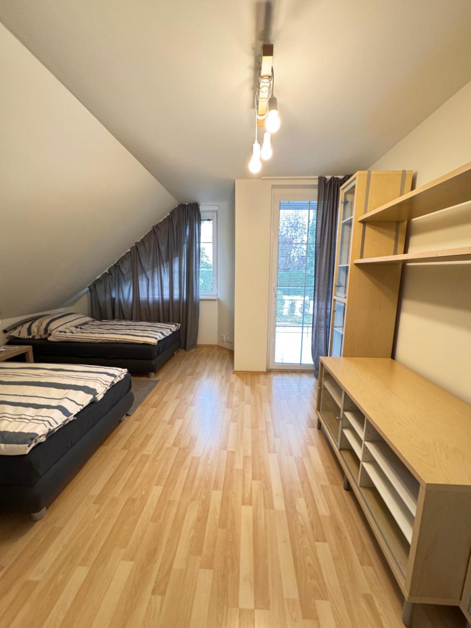 Diamondvilla, 4 Bedroom Apartment, Garden & Spa Praga Esterno foto